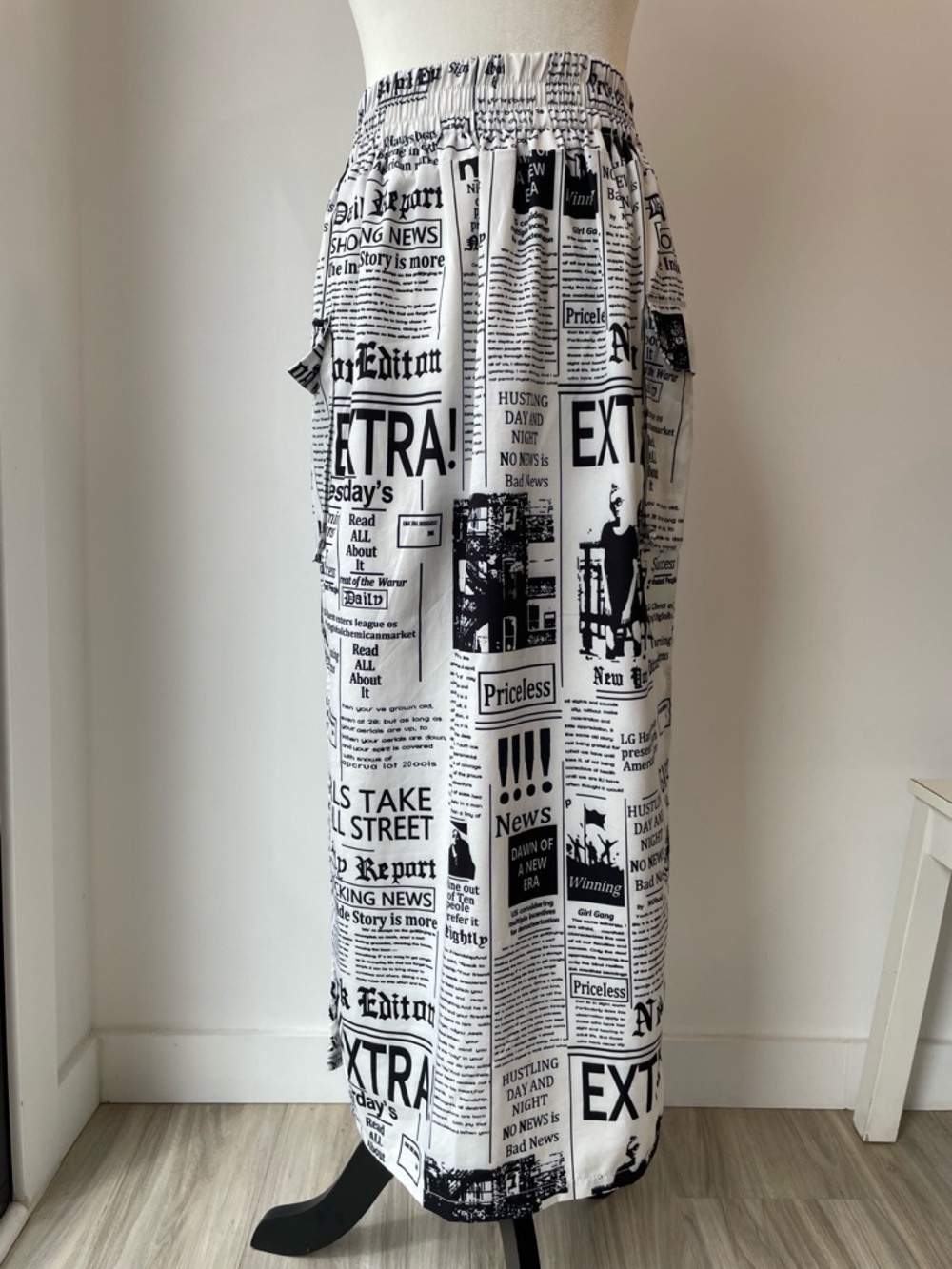 Newspaper Print Maxi Skirt - Black and White